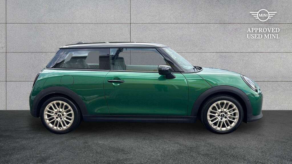 Mini Hatch 2.0 S Exclusive 2024 GD24CFU Green #3