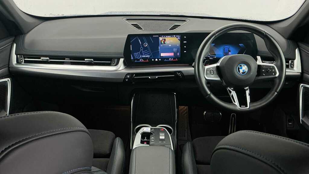 BMW iX1 150Kw Edrive20 M Sport 65Kwh 2023 Blue #4