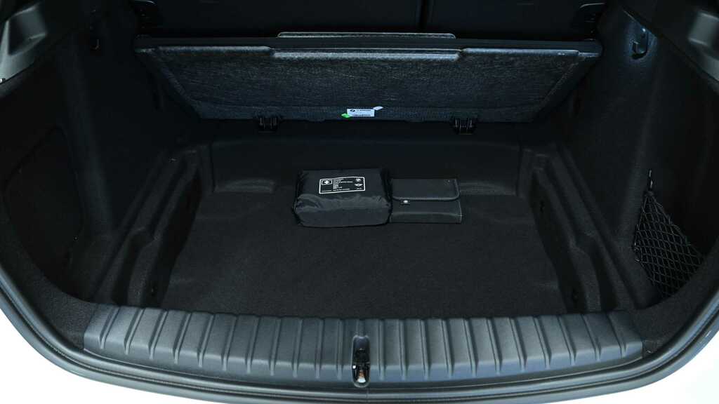 BMW 1 Series 118I M Sport Tech Pack 2023 White #6