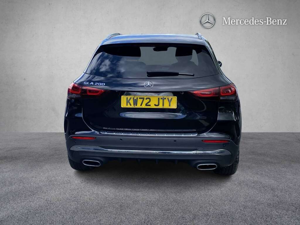 Mercedes-Benz GLA Class 200 Amg Line Premium 2023 KW72JTY Black #5