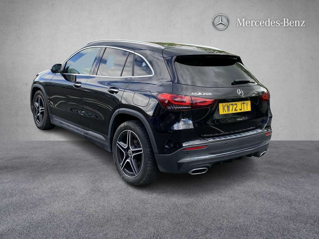 Mercedes-Benz GLA Class 200 Amg Line Premium 2023 KW72JTY Black #4