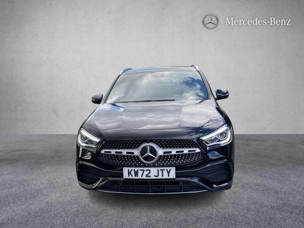 Mercedes-Benz GLA Class 200 Amg Line Premium 2023 KW72JTY Black #2