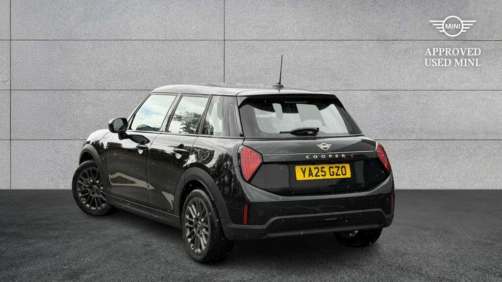 Mini Hatch 2.0 S Classic 2025 YA25GZO Black #2