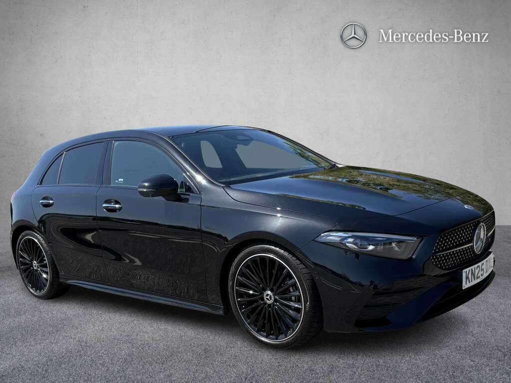 Mercedes-Benz A Class A180 Amg Line Premium Plus 2025 Black