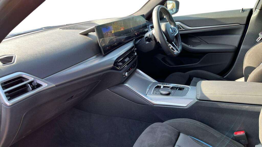 BMW 4 Series 420I M Sport Step 2025 YG75KCF Blue #5
