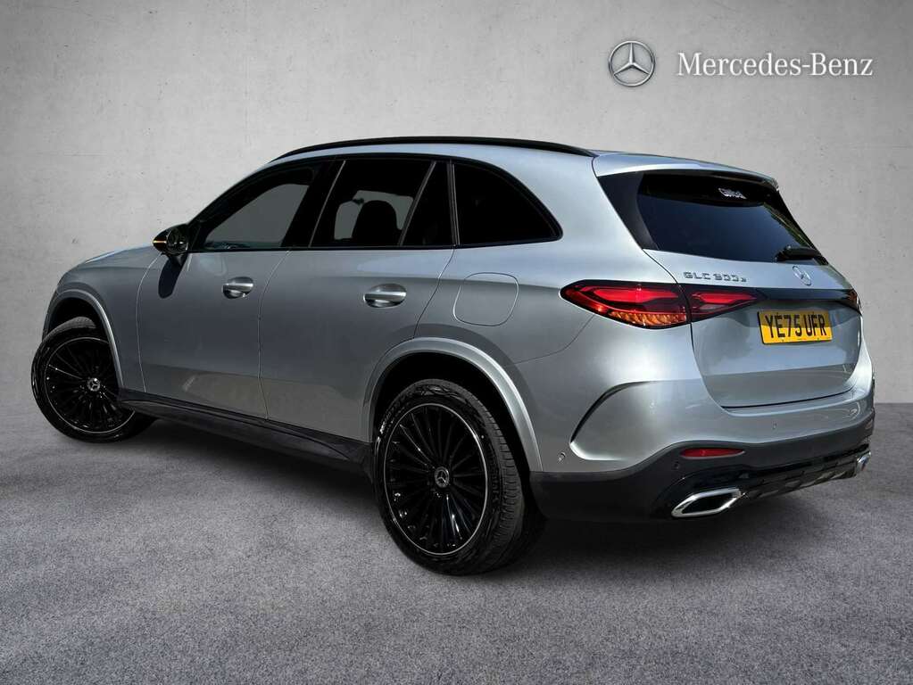 Mercedes-Benz GLC Class 300E 4Matic Urban Edition 9G-tronic 2025 YE75UFR Silver #2