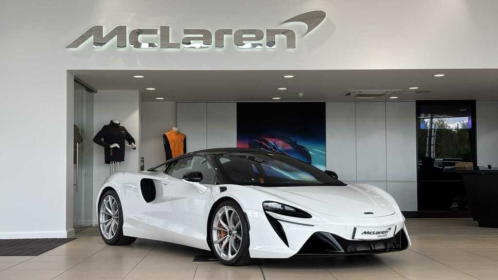 McLaren Artura V6 Phev Dct 2023 White
