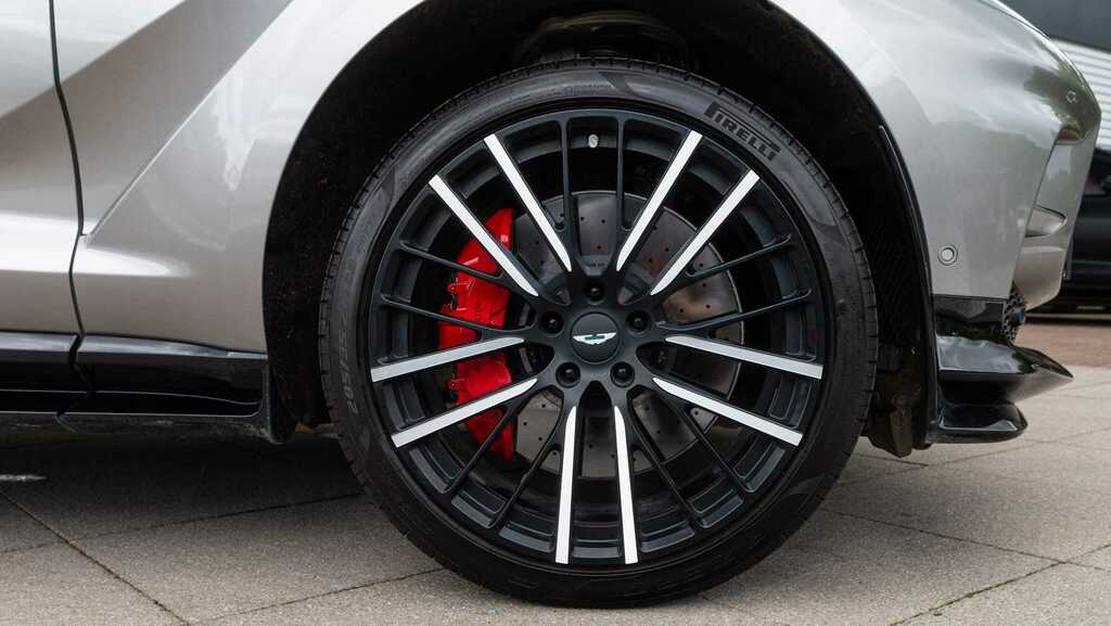 Aston Martin DBX V8 Dbx707 Touchtronic 2025 MV25HVN Silver #4