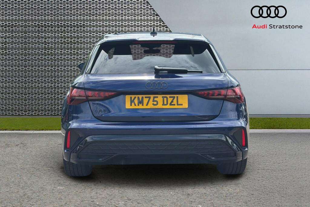 Audi A3 1.5 Tfsi 150 Black Edition S Tronic 2025 KM75DZL Blue #6