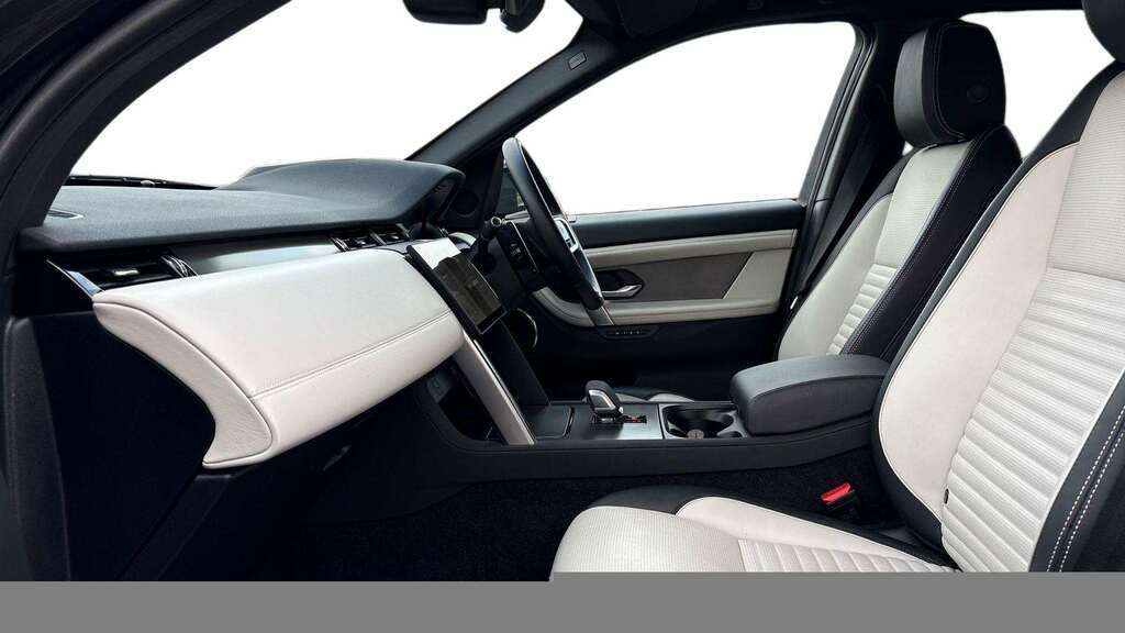 Land Rover Discovery Sport 2.0 D200 Dynamic Hse 7 Seat 2024 Grey