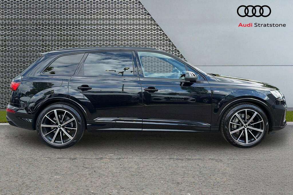 Audi Q7 55 Tfsi Quattro Black Edition Tiptronic 2023 MV23ZSF Black #4