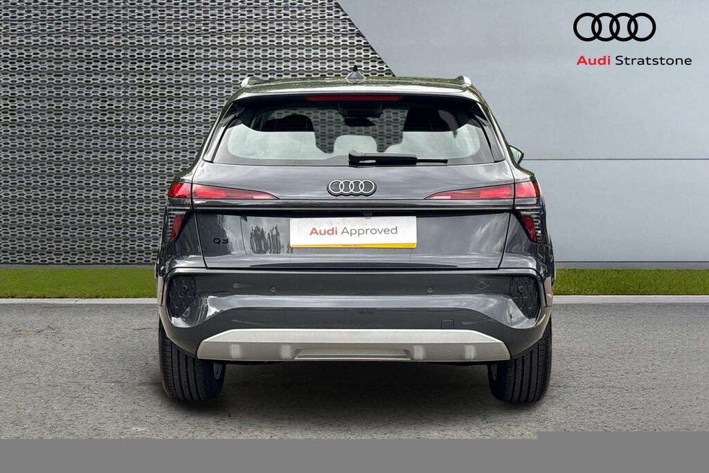 Audi Q3 1.5 Tfsi Sport S Tronic 2026 BD26YZJ Grey #5