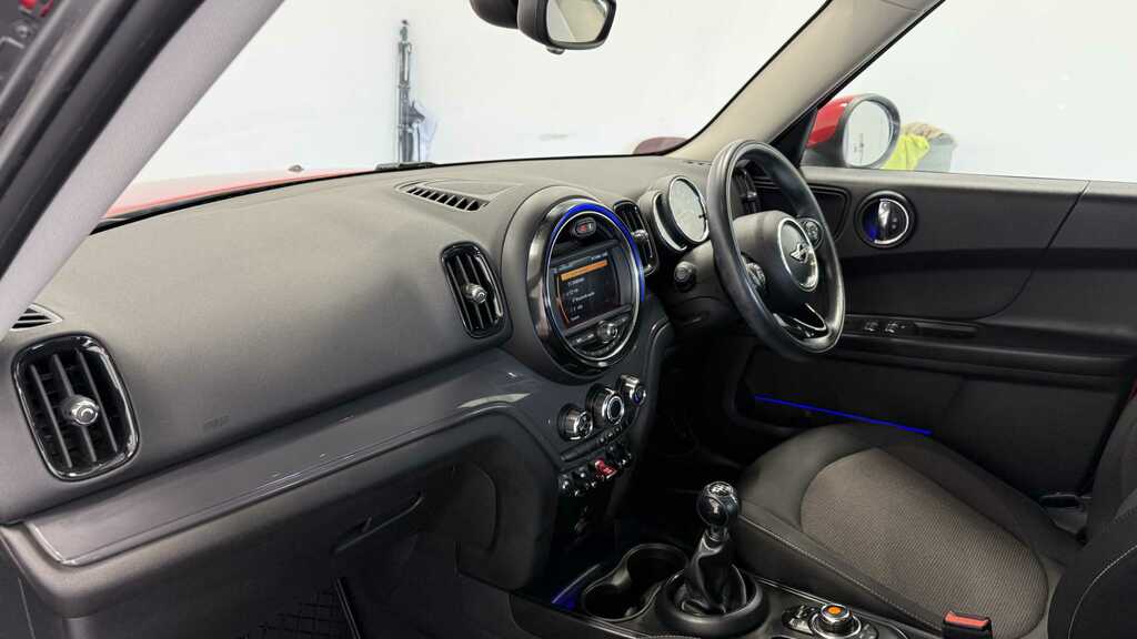 Mini Countryman 1.5 Cooper 2018 Red #6