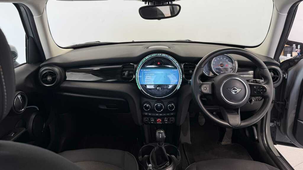 Mini Hatch 1.5 Cooper Classic 2022 YP22SVN Grey #5