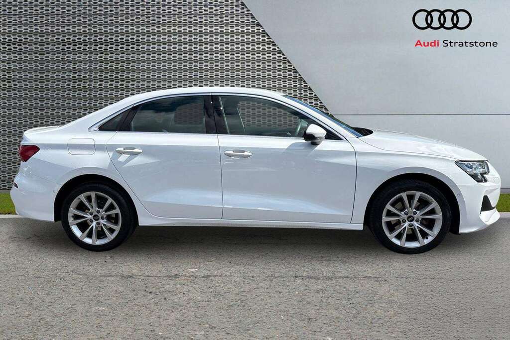Audi A3 30 Tfsi Sport 2024 MJ74GWK White #4