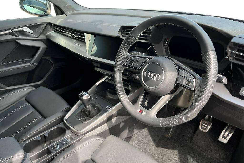 Audi A3 35 Tfsi S Line 2024 DA24HBU Blue #4