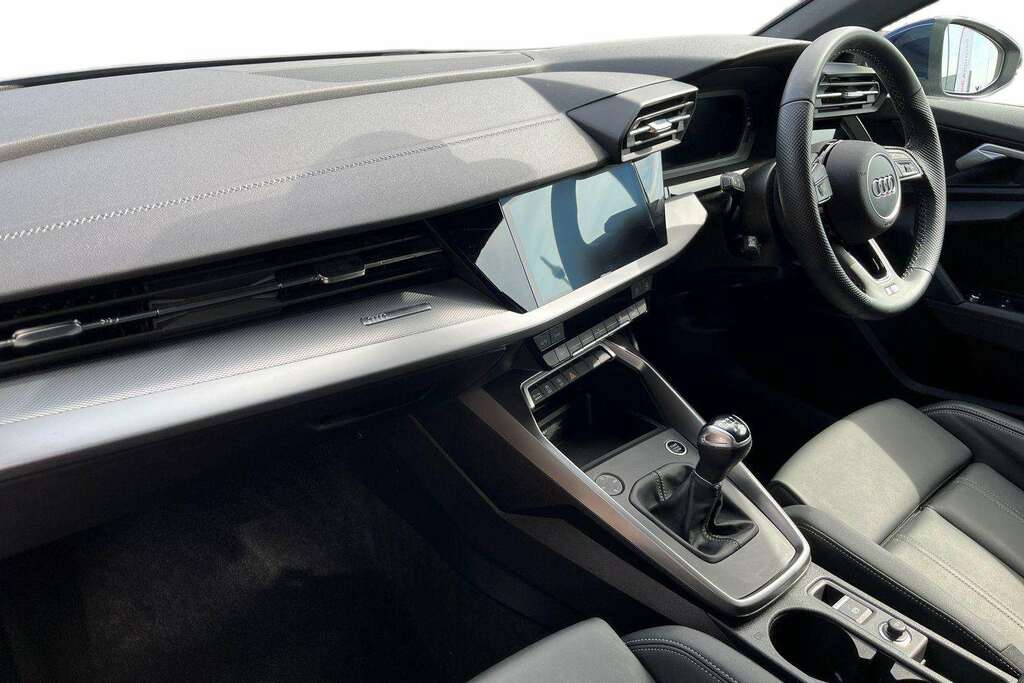 Audi A3 35 Tfsi S Line 2024 Blue