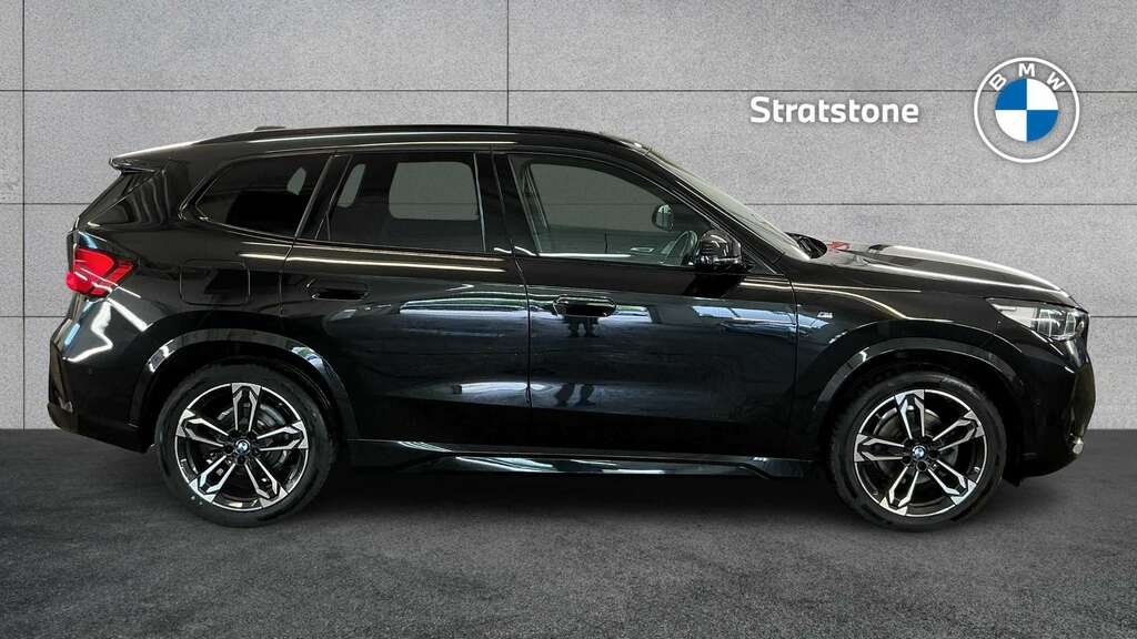 BMW X1 Sdrive 18D M Sport Premier Pro Step 2022 HJ72LCT Black #3