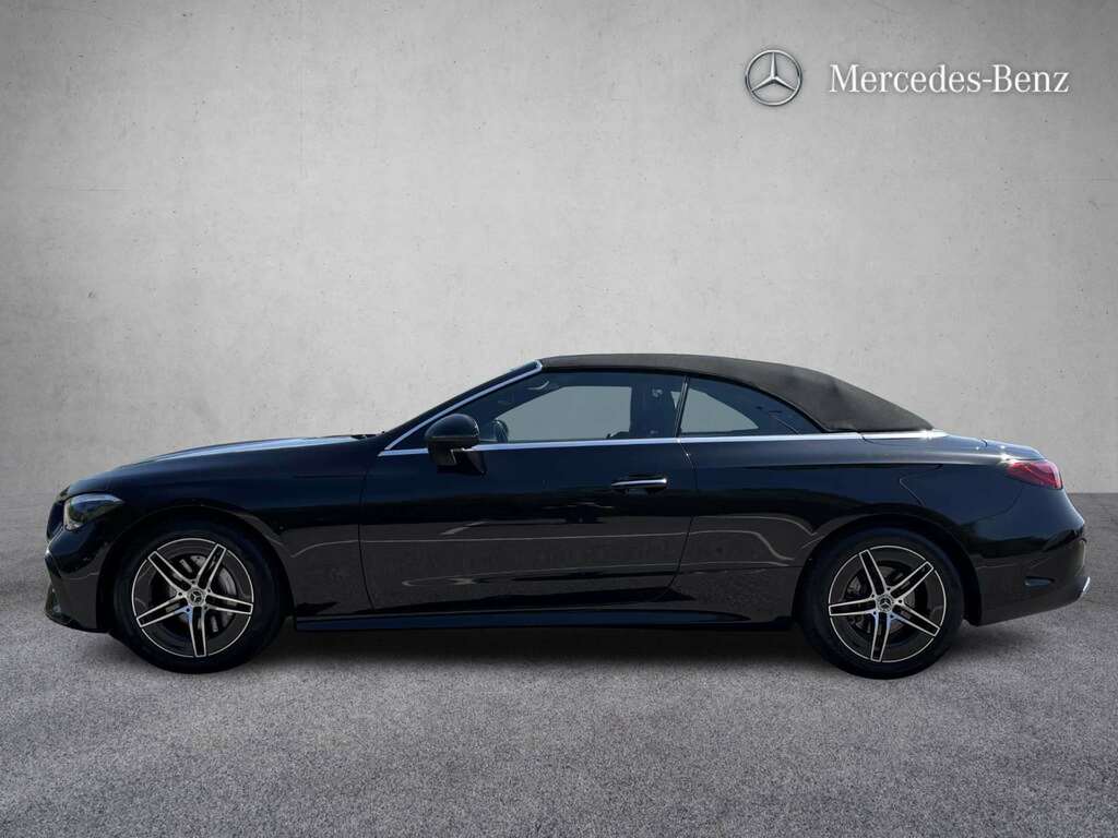 Mercedes-Benz CLE Class 220D Amg Line 9G-tronic 2025 Black #3