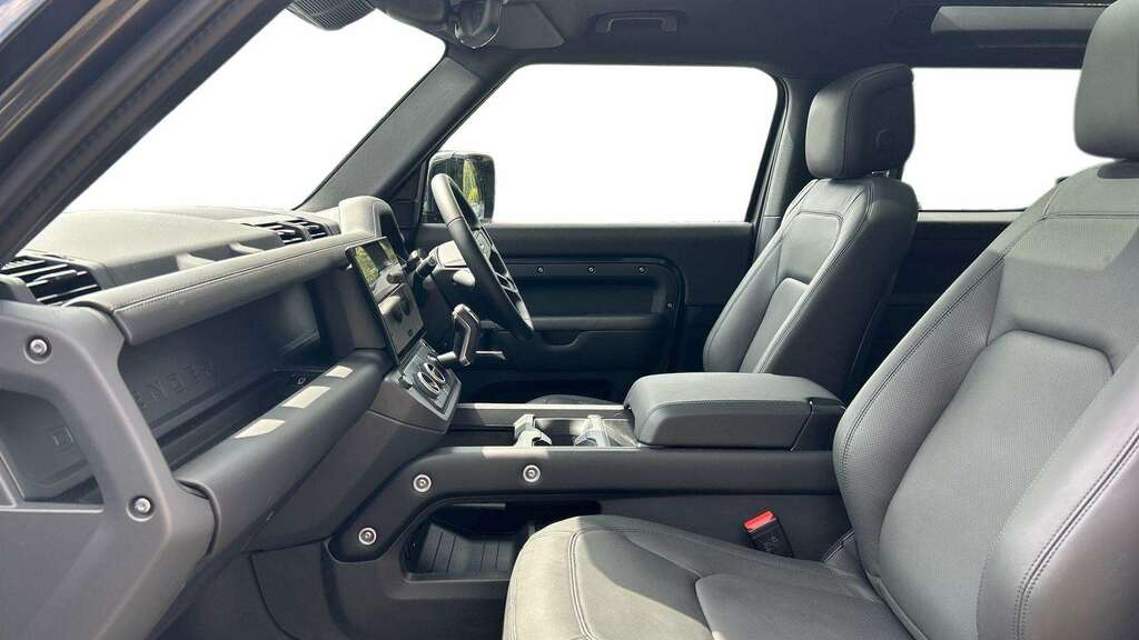 Land Rover Defender 90 3.0 D350 X-dynamic Hse 90 2026 LG26YMM Grey #2