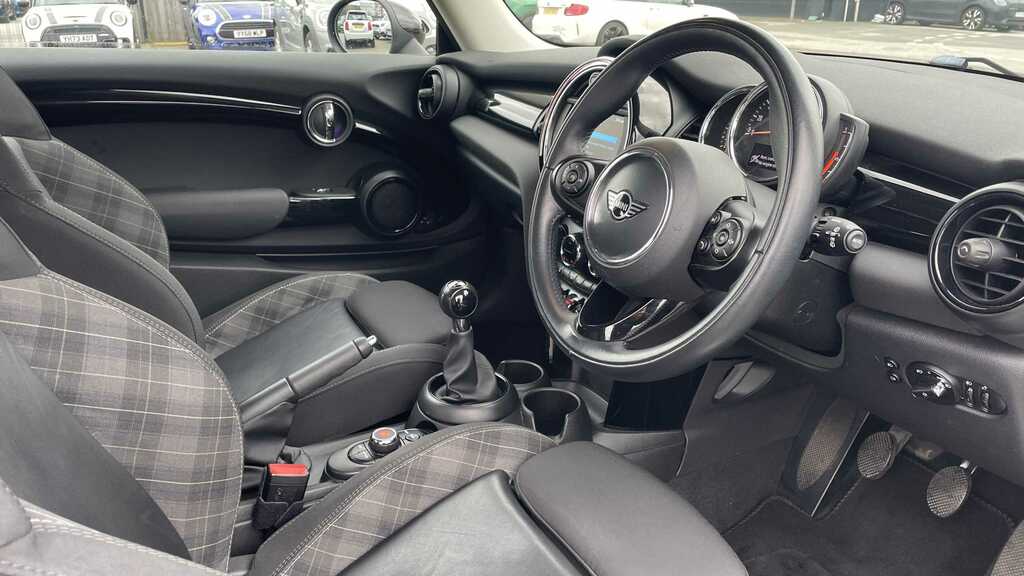 Mini Hatch 1.5 Cooper II Chili Pack 2018 YJ68SWR Grey #6