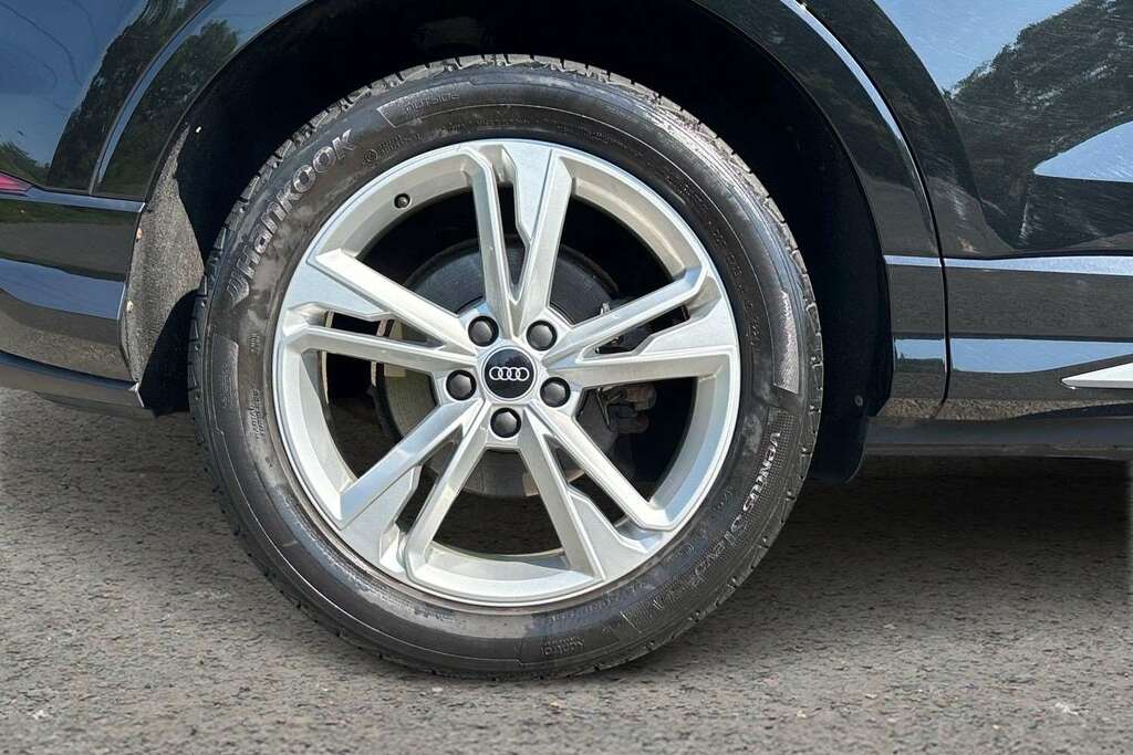 Audi Q3 35 Tdi S Line 2021 DL21AWF Black #4