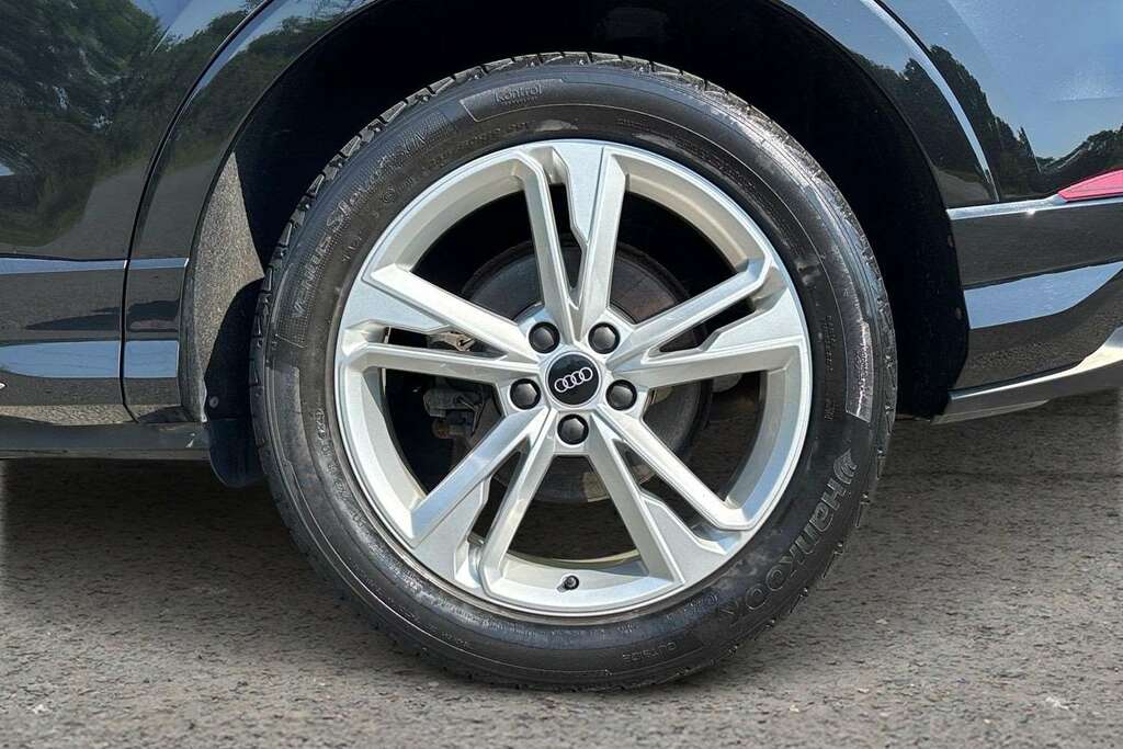 Audi Q3 35 Tdi S Line 2021 DL21AWF Black #5