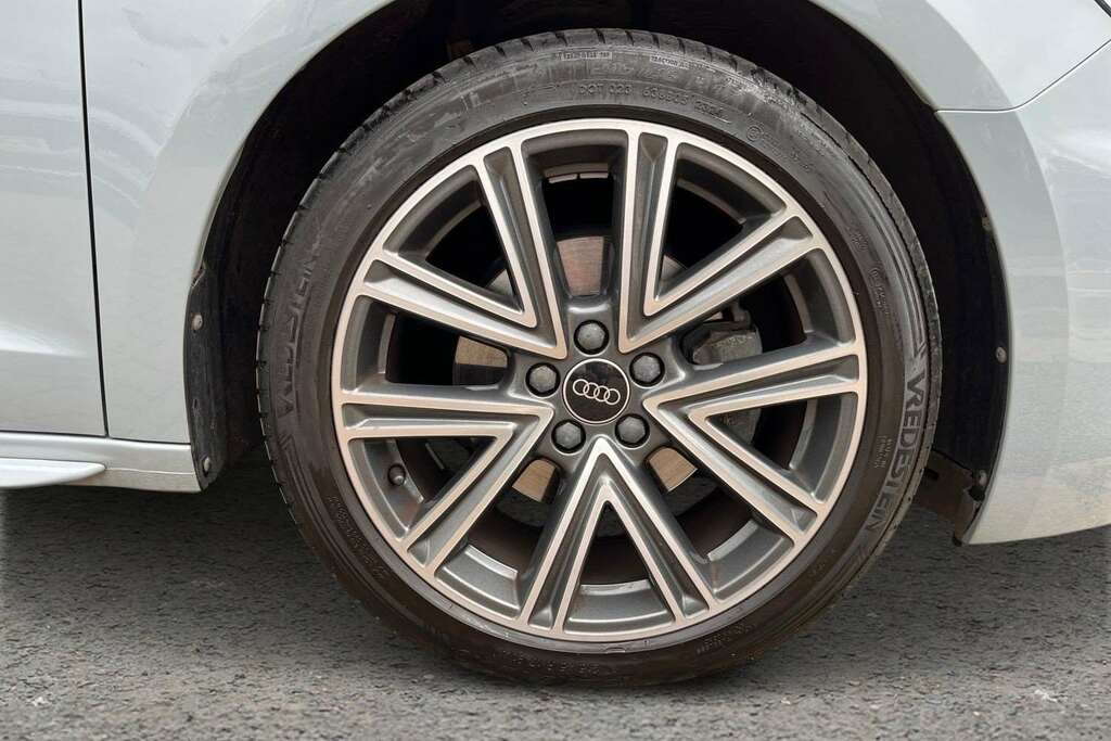 Audi A1 30 Tfsi S Line S Tronic 2024 DF74NLN Grey #4