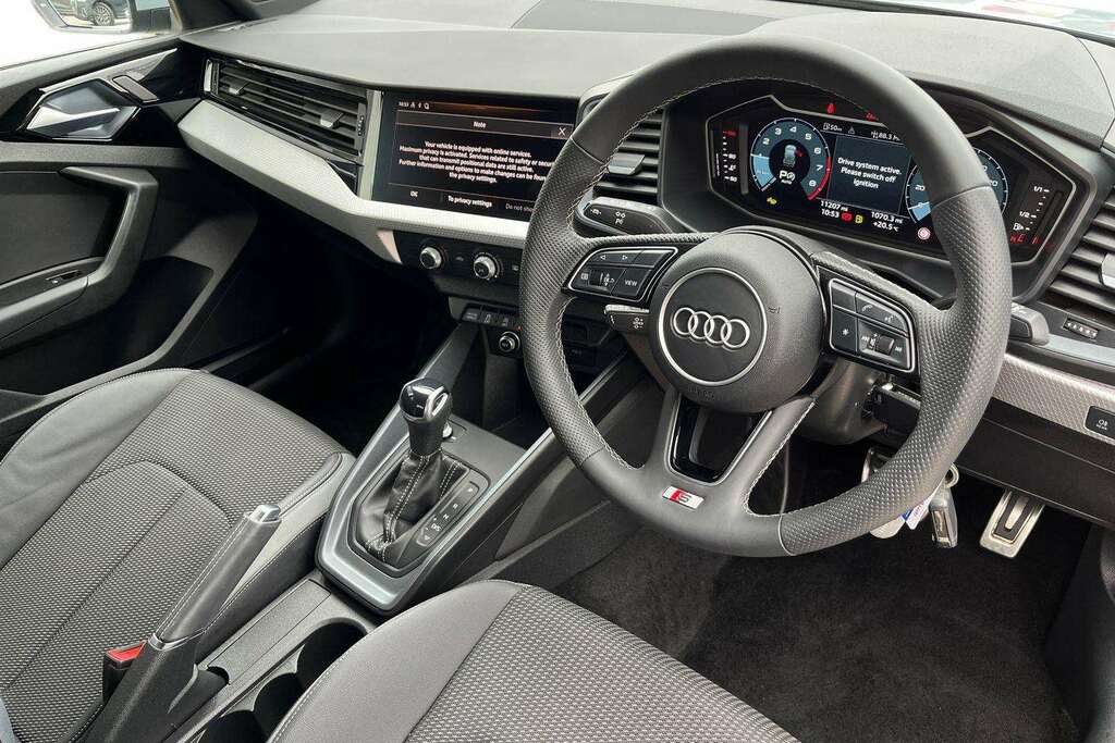 Audi A1 30 Tfsi S Line S Tronic 2024 DF74NLN Grey #5