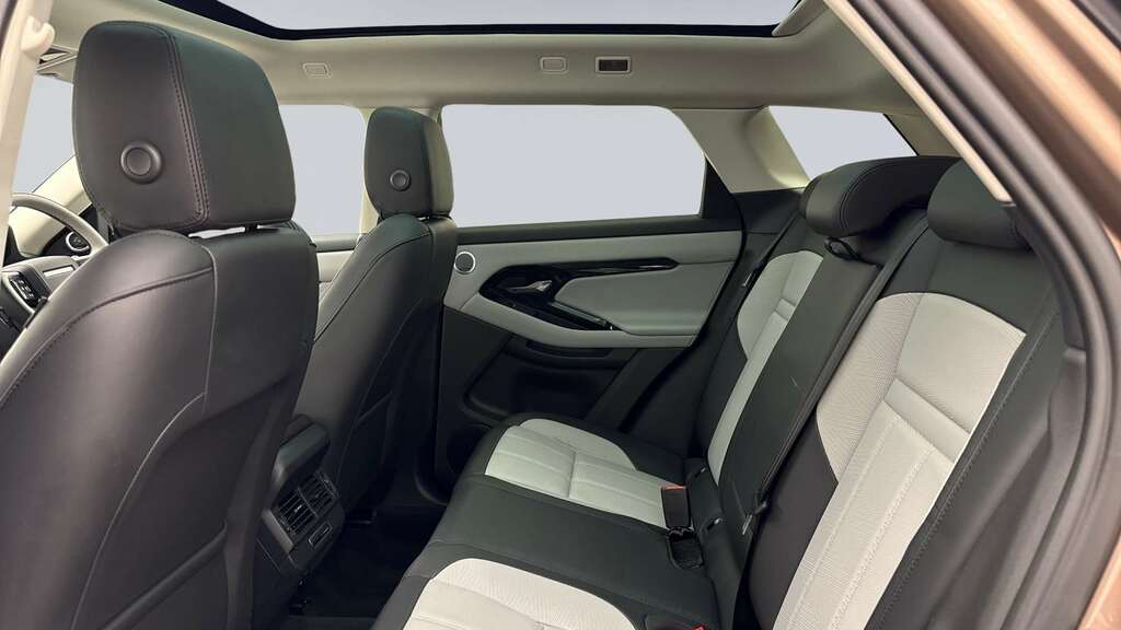 Land Rover Range Rover Evoque 2.0 D200 Dynamic Hse 2024 KS74WUW Brown #2