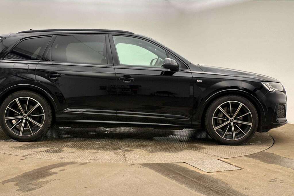 Audi Q7 50 Tdi Quattro Black Edition Tiptronic 2021 KY21LLT Black #4