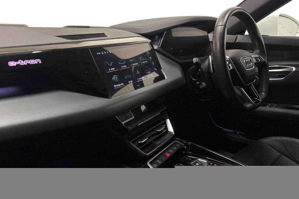 Audi E Tron GT 390Kw Quattro 93Kwh 2023 RV23UWG White #2