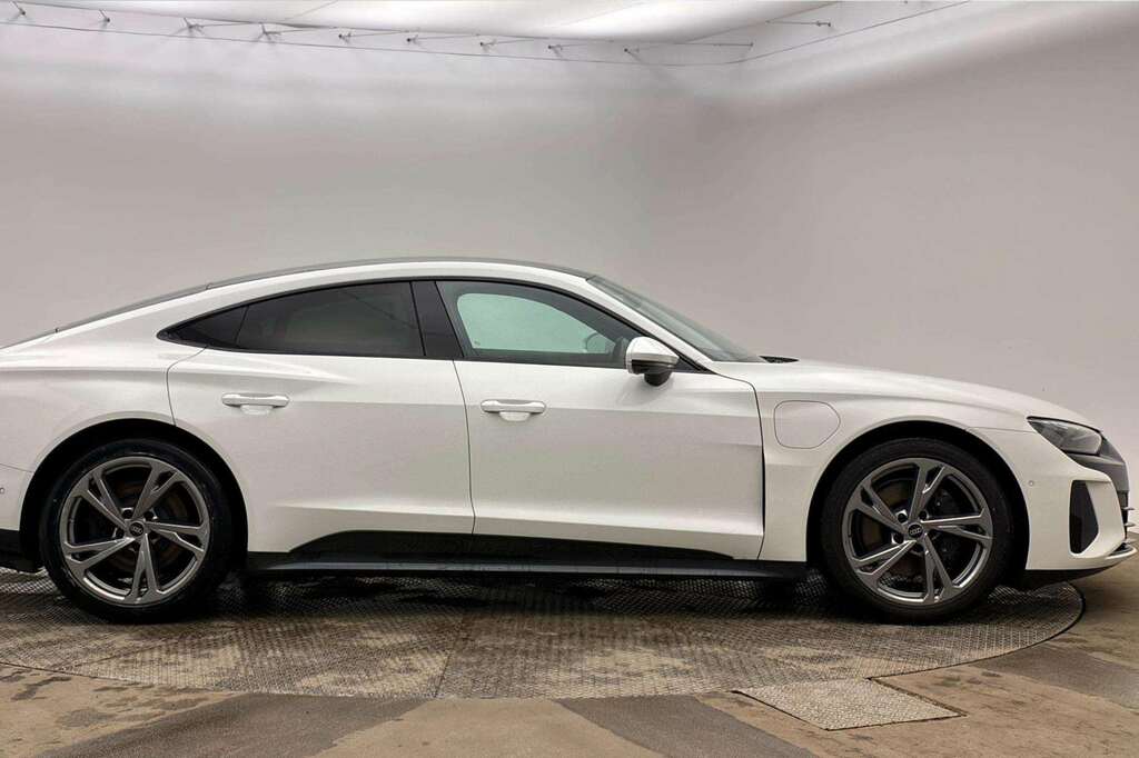 Audi E Tron GT 390Kw Quattro 93Kwh 2023 RV23UWG White #4