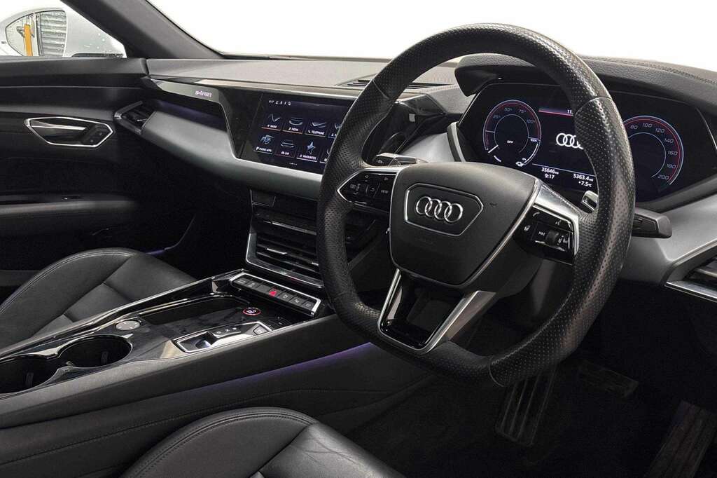 Audi E Tron GT 390Kw Quattro 93Kwh 2023 RV23UWG White #6