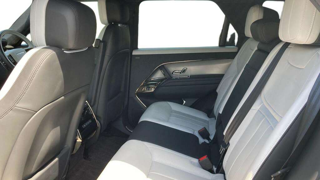Land Rover Range Rover Sport 3.0 D300 Dynamic Se 2023 BJ73YFZ Grey #4