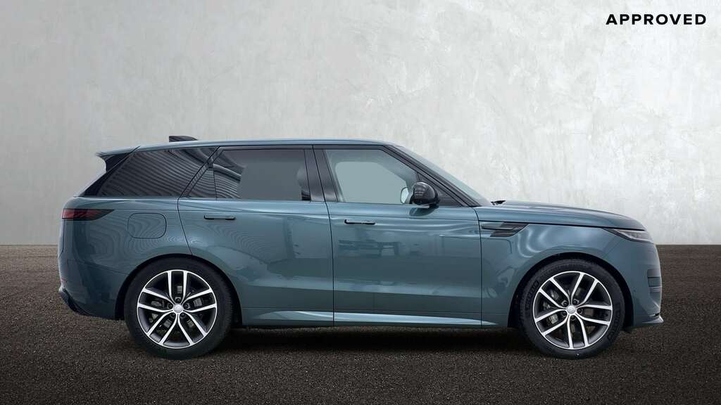 Land Rover Range Rover Sport 3.0 D300 Dynamic Se 2025 KT74ZWG Green #5