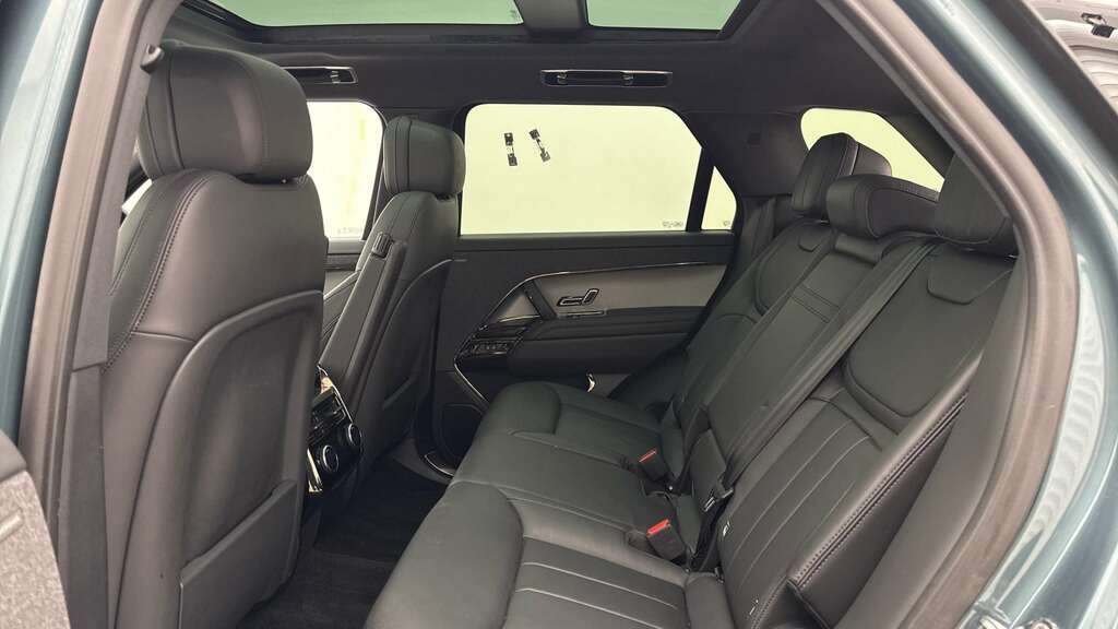 Land Rover Range Rover Sport 3.0 D300 Dynamic Se 2025 KT74ZWG Green #4