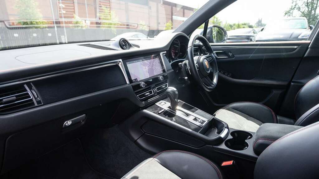 Porsche Macan Gts S-a 2024 MF24EZE Grey #4