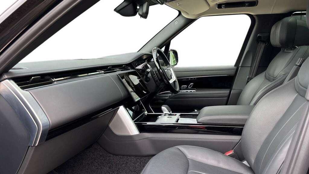 Land Rover Range Rover 3.0 D300 2024 KN74UCT Black #2