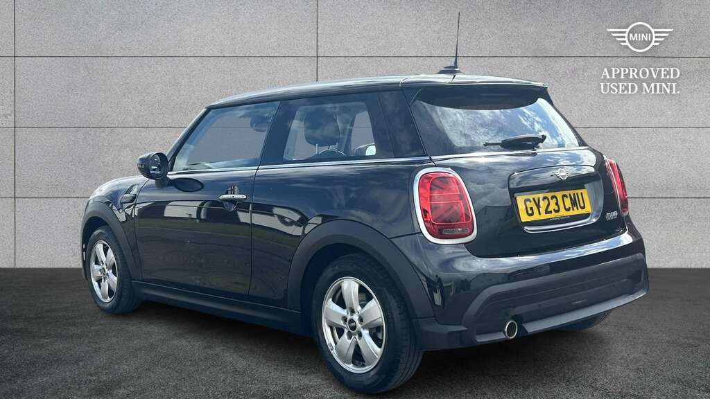 Mini Hatch 1.5 Cooper Classic 2023 GY23CMU Black #4