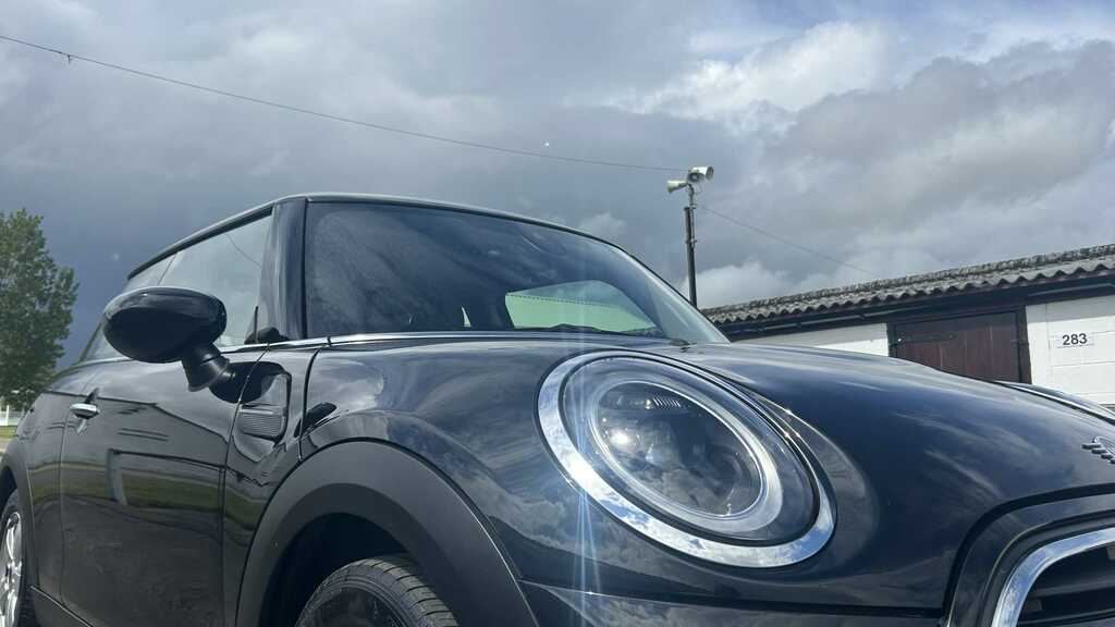 Mini Hatch 1.5 Cooper Classic 2023 GY23CMU Black #5