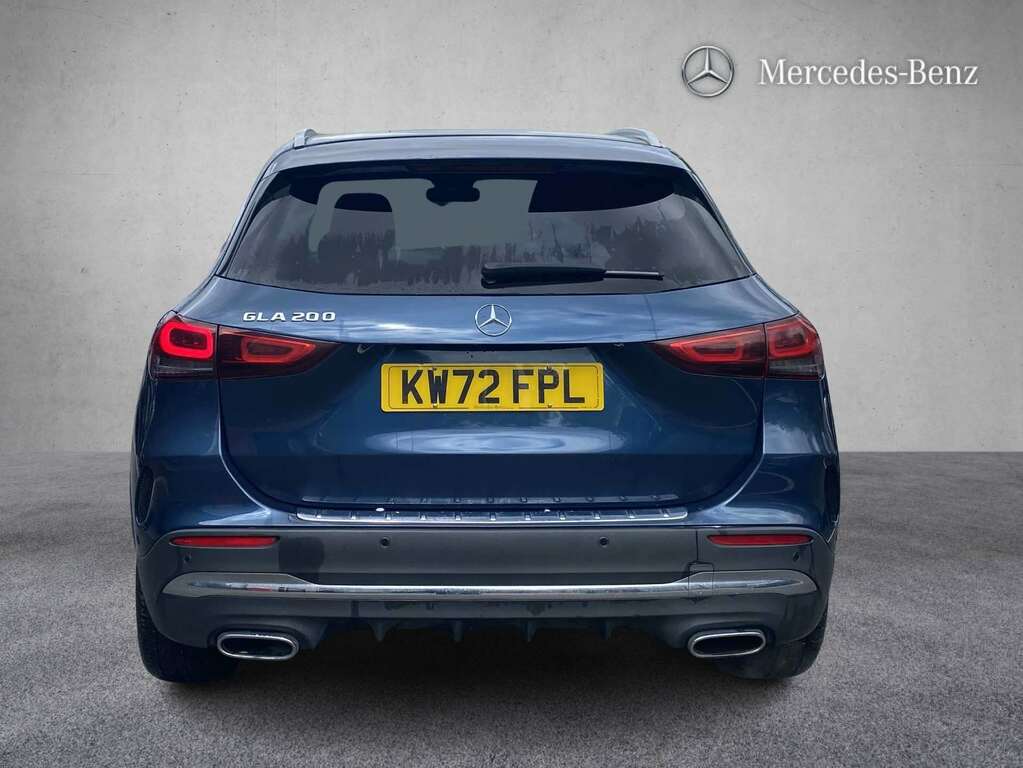 Mercedes-Benz GLA Class 200 Amg Line Premium 2023 KW72FPL Blue #3