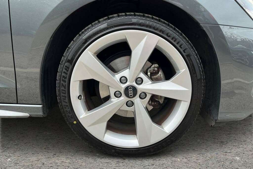 Audi A3 35 Tfsi S Line S Tronic 2024 DG24BVJ Grey #5