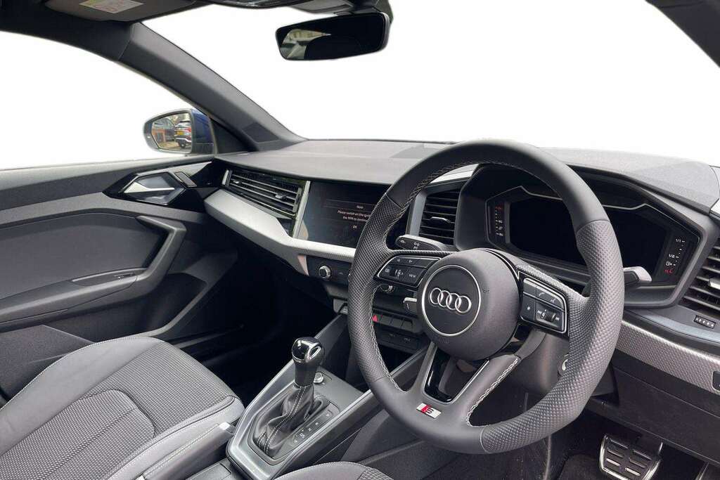 Audi A1 30 Tfsi S Line S Tronic 2026 LS26YCZ Blue #5