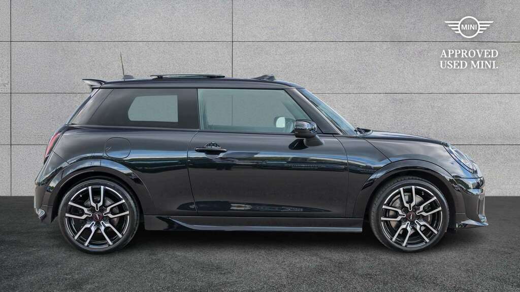 Mini Hatch 2.0 S Sport Level 2 2024 EA74ZPL Black #2