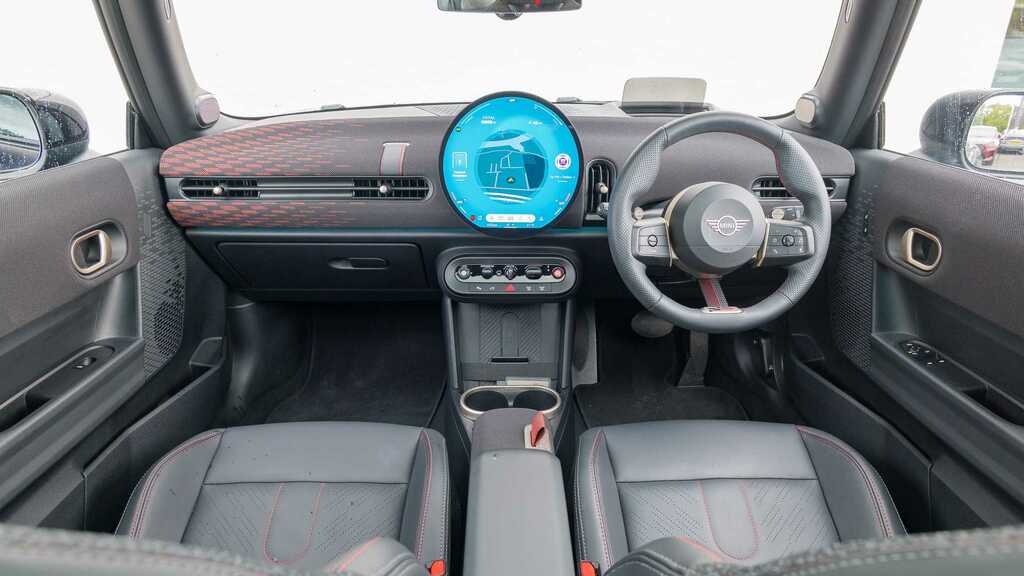 Mini Hatch 2.0 S Sport Level 2 2024 EA74ZPL Black #3