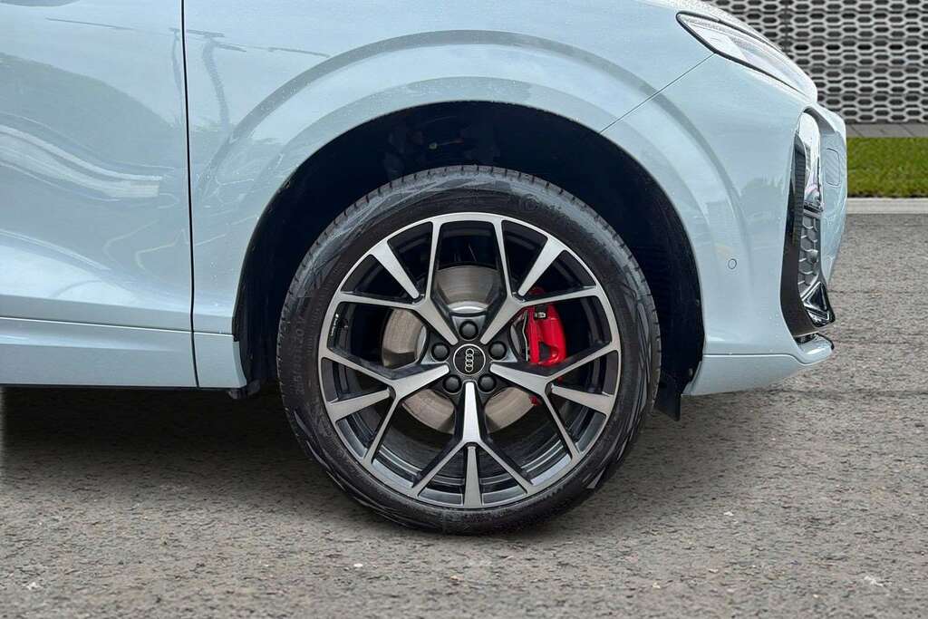 Audi Q3 1.5 E-hybrid Launch Edition S Tronic 2025 LS07JAG Grey #4