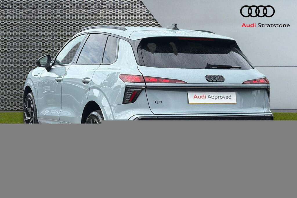 Audi Q3 1.5 E-hybrid Launch Edition S Tronic 2025 LS07JAG Grey #3