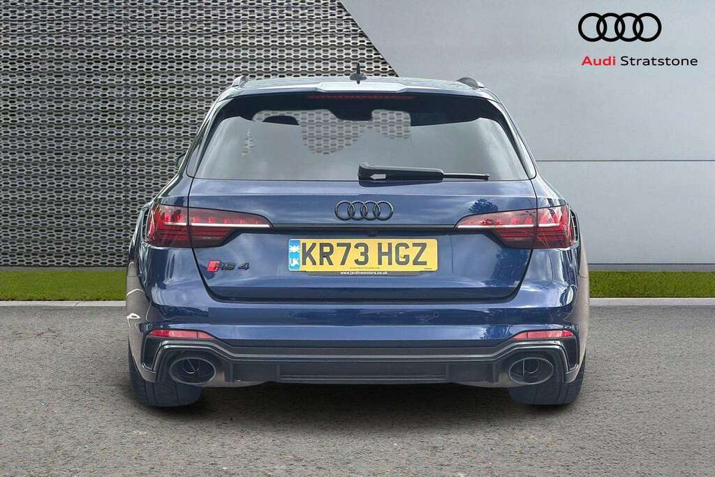 Audi RS4 Rs 4 Tfsi Quattro Carbon Black Tiptronic 2023 Blue #6