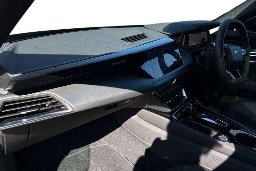 Audi E Tron GT 370Kw 105Kwh Quattro 2026 MW26ZHX Black #2